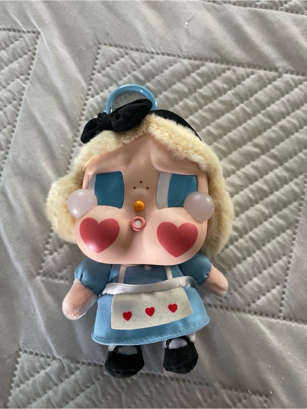 Pop Mart Crybaby Alice hanger